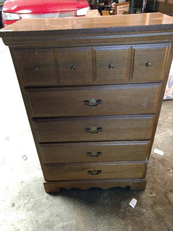 lot 679 image: Wooden Dresser