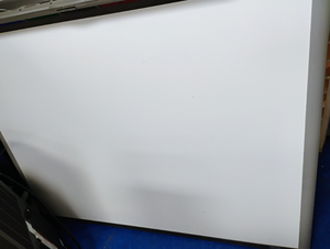 lot 910 image: SMART Board Interactive Whiteboard by SMART Technologies 43 x 55 in