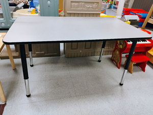 lot 922 image: Adjustable Height Activity Table with Gray Laminate Top. 26x47x29