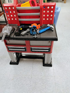 lot 931 image: Kids Tool Bench Workshop 33 x 26 x 14 in with Play Tools