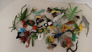 lot 1007 image: Plastic Creatures ( Snake. Shark, Spiders, Bugs, and More)