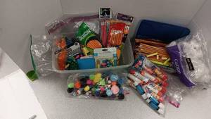 lot 1064 image: New & Used Arts & Craft Items