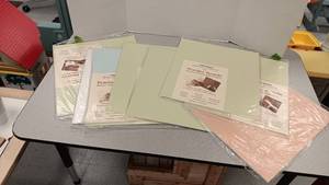 lot 1079 image: 9pks 4ea McCloskey Practice Board