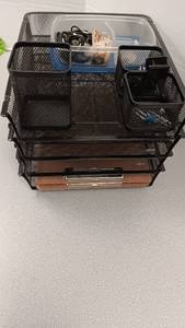 lot 1087 image: Office Supples