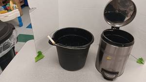 lot 1226 image: Trash Can , Bucket