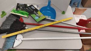 lot 1235 image: 1 Mop wpads & 3 Brooms w Dustpan, Tapemeasure