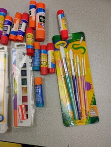 lot 1066 image: Used & New Craft Items (Paint, Glue & Brushes)