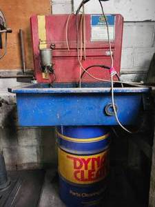 lot 10964 image: Zep Dyna-Clean Parts Washer Model 861120304