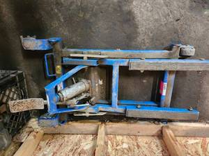 lot 10971 image: MC550 Motorcycle Lift Stand&nbsp