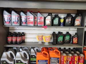 lot 19854 image: Powersports Oil and Lubricant Inventory Lot - Multiple Brands