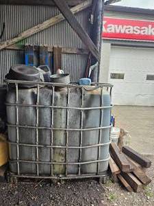 lot 21834 image: GCI Ultrablend-X 275 Gallon Industrial Tote Tank - Retail $350