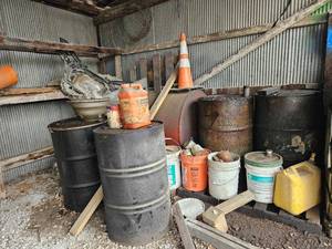 lot 21835 image: Industrial Storage Lot - Oil Drums, Buckets, Traffic Cone - Retail $450