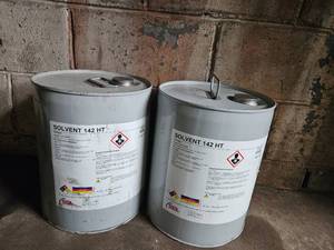 lot 21860 image: CGL Solvent 142 HT Industrial Chemical Drums - Retail $850