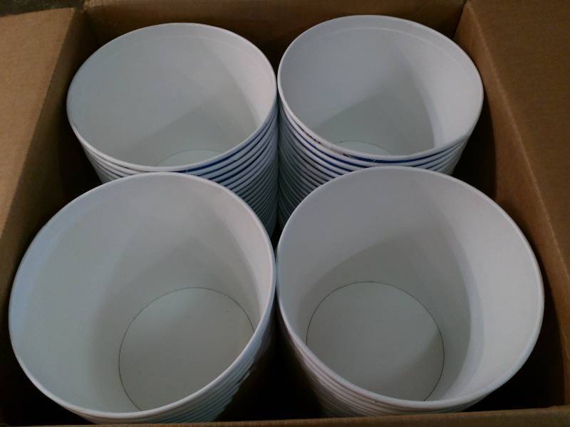 lot 16 image: International DMI-170 Paper Paint BucketPot