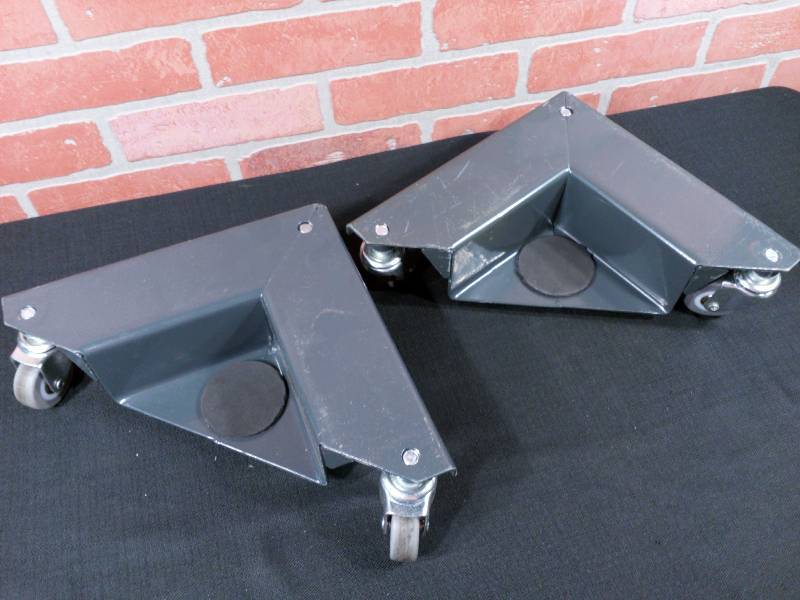 lot 22 image: Hu-Lift AR150 DeskCabinet Corner Dolly Movers