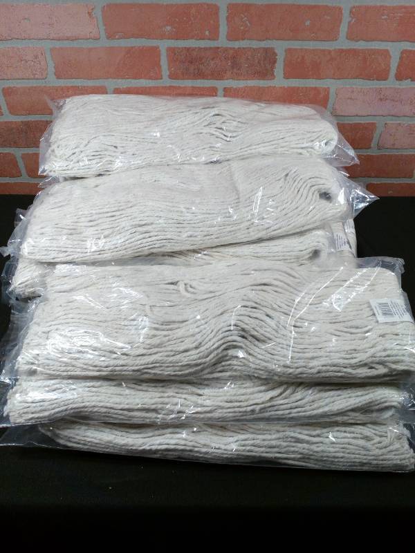 lot 25 image: Performance Plus P10024 Wet Mop Narrow Band Cut End 4-Ply