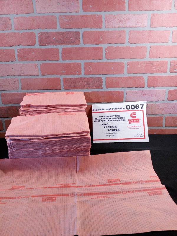 lot 70 image: long lasting food service towels