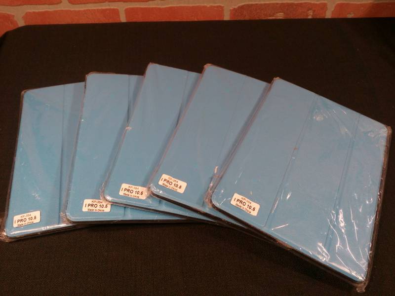 lot 91 image: I Pad Pro 10.5 Inch Covers KP-354