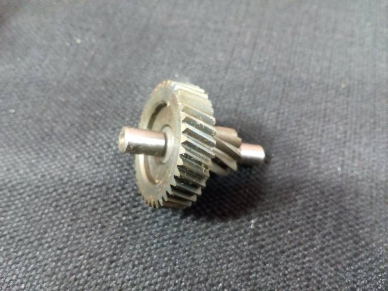 lot 197 image: Black & Decker 176653-00SV Pinion Gear