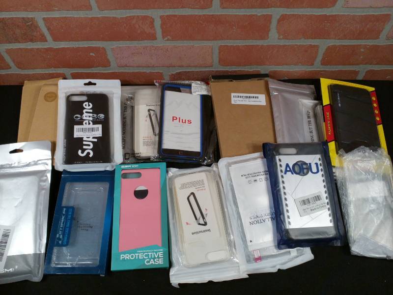 lot 234 image: iPhne 7 Pus Cases