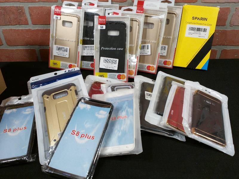 lot 239 image: Galaxy S8 and S8 Plus Covers