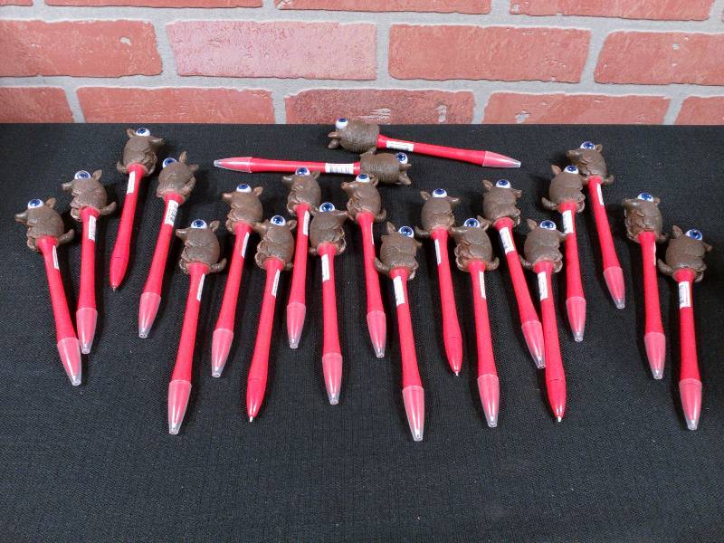 lot 265 image: 509TX-0500 Googly Eye Armadillo Pens