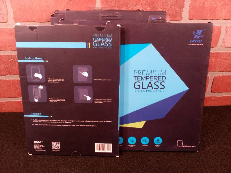 lot 301 image: Premium Tempered Glass Screen Protector iPad Pro