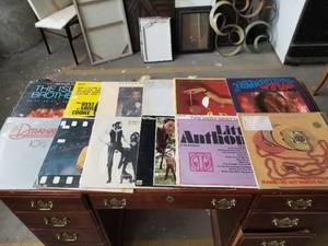 lot 12268 image: Lot of Albums
