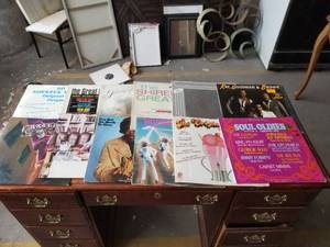 lot 12272 image: Lot of Albums