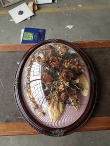 lot 12284 image: Wal Decor