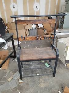 lot 12292 image: Mud Room Bench