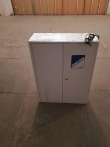 lot 12346 image: Storage Cabinet