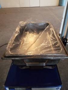lot 12226 image: 8 Quart Chafing Dish