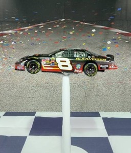 lot 37214 image: 2004 Dale Earnhardt Jr No.8 Dave Matthews Bandbudweiser Monte Carlo Nascar 124