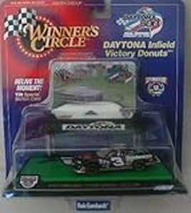 lot 37250 image: Winners Circle High Performance Die Cast Collectibles - Dale Earnhardt - Daytona 500 Win - Feb. 15, 1998 - Daytona Infield Victory Donuts - 164 Scale Die Cast Car Diorama - NASCAR