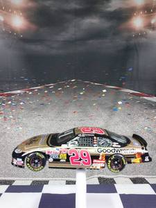 lot 37266 image: Nascar Kevin Harvick 29 Gm Goodwrench Sugar Ray 124 Collectable 2003 Monte Carlo, Total Production of 8,520 GM 1 of 720 pn 104907