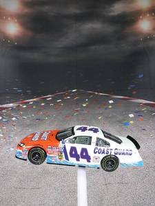 lot 37290 image: Rare 2004 Team Caliber Preferred 124 Die-cast 44 Coast Guard Justin Labonte
