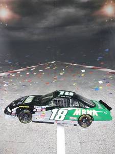 lot 37292 image: Action Bobby Labonte #18 MBNA 1999 Pontiac 1 of 4,608 W249935098