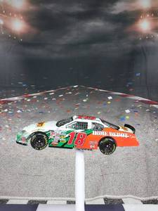 lot 37303 image: Jj Yeley 18 Vigoro Autographed 05 Monte Carlo Action 124 Cwc 1 Of 1116