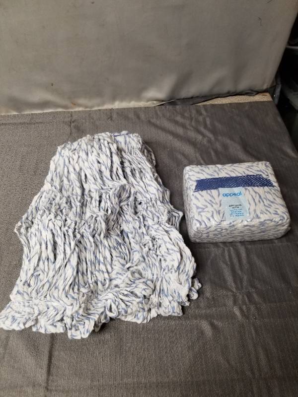 lot 81040 image: (2) BLENDED FINISH MOP, BLUEWHITE, 24 OZ., 1 IN. HEAD BAND