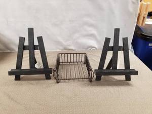 lot 12524 image: LOT OF RANDOM ITEMS