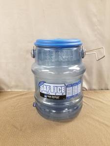 lot 12540 image: San Jamar Heavy Duty Ice Tote - 6 Gallon