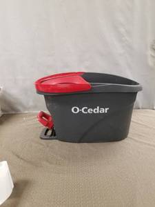 lot 12591 image: O-Cedar Cleaning Bucket with Wringer