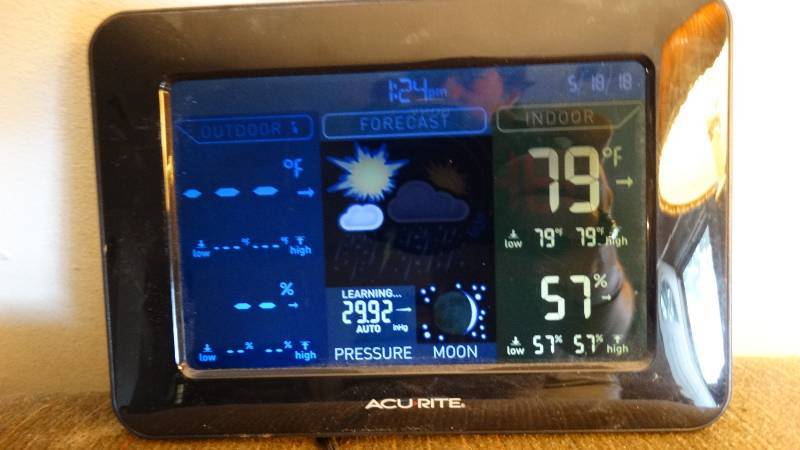 lot 1694 image: Epson xp 410 printer and accu rite weather station.