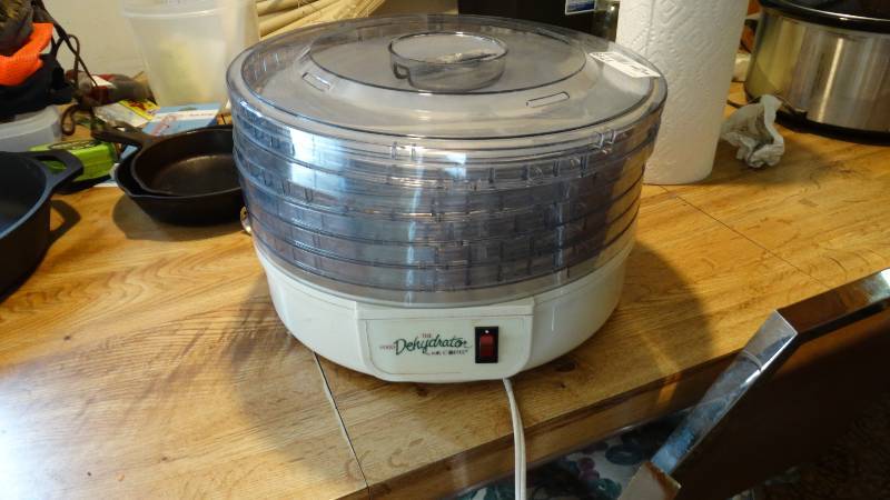 lot 1719 image: Mr coffee food dehydrator.