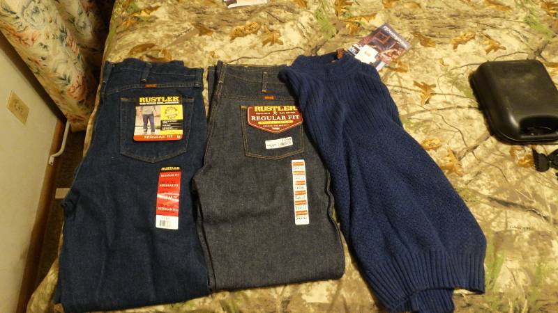 lot 1756 image: 2 brand new pair of russler jeans 1- 3432 2-3832 and a brand new sweater-M.