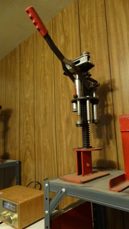 lot 1787 image: Reloader.