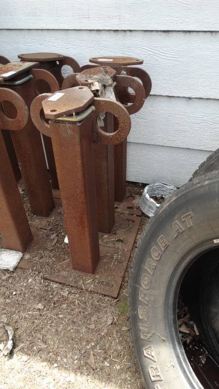lot 1801 image: 2 Adjustable metal stands, Heavy.