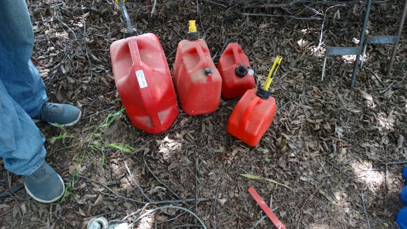 lot 1820 image: 4- Gas cans.