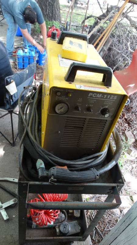 lot 1829 image: ESAB PCM-1125 Plasma cutter.